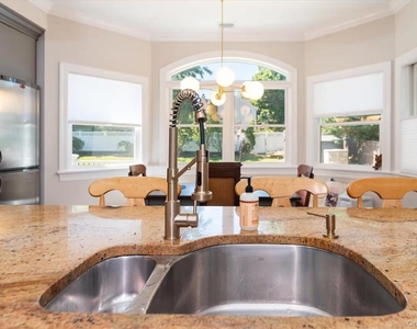 107 Puritan Drive - Photo Thumbnail 10