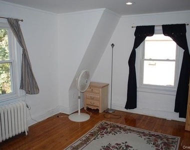 213-15 33rd Road - Photo Thumbnail 3