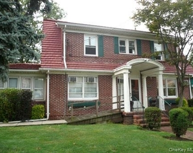 213-15 33rd Road - Photo Thumbnail 14