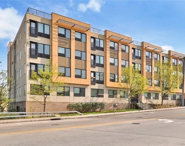 68 Lake Street - Photo Thumbnail 31