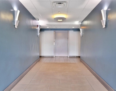 68 Lake Street - Photo Thumbnail 25