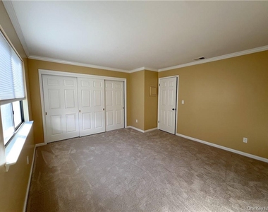 105 Village Road - Photo Thumbnail 8