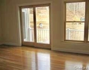 714 Saw Mill River Road - Photo Thumbnail 5