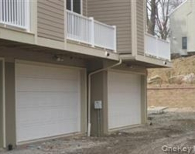 714 Saw Mill River Road - Photo Thumbnail 16