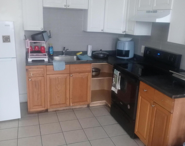 423 Clinton Avenue - Photo Thumbnail 5