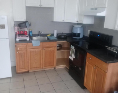 423 Clinton Avenue - Photo Thumbnail 3