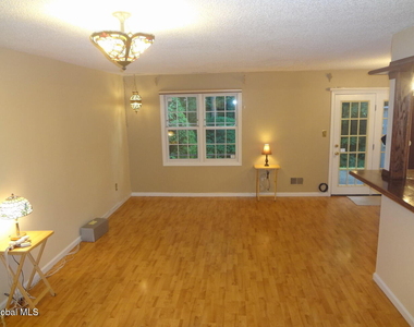4007 Chaucer Place - Photo Thumbnail 9