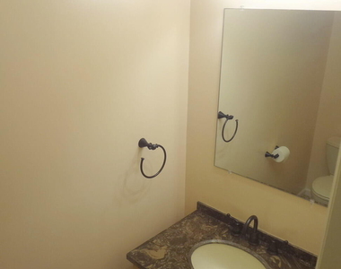4007 Chaucer Place - Photo Thumbnail 6