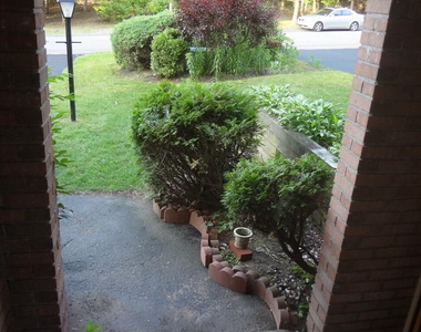 4007 Chaucer Place - Photo Thumbnail 3
