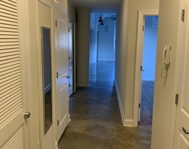 733 Broadway - Photo Thumbnail 4