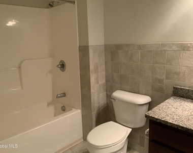733 Broadway - Photo Thumbnail 18