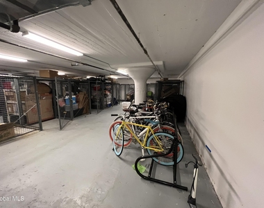 733 Broadway - Photo Thumbnail 23