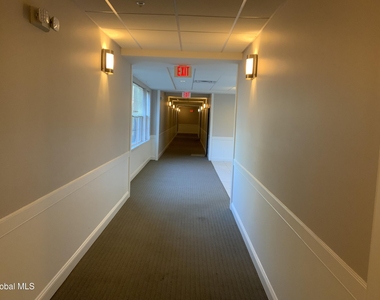 733 Broadway - Photo Thumbnail 19