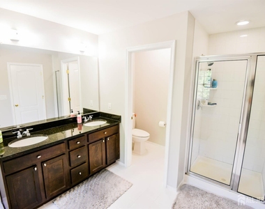 122 Morgan Way - Photo Thumbnail 20
