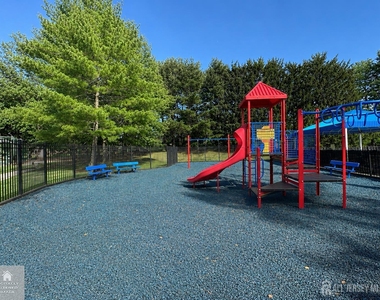 75 Brighton Way - Photo Thumbnail 6