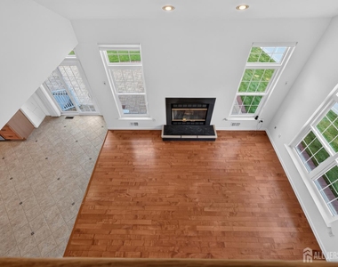 12 Chesapeake Road - Photo Thumbnail 18