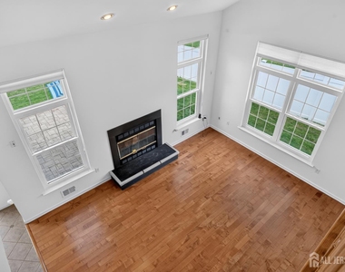 12 Chesapeake Road - Photo Thumbnail 19