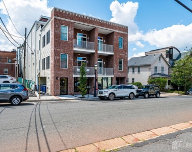 21 Station Place - Photo Thumbnail 5