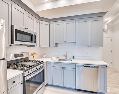 21 Station Place - Photo Thumbnail 17