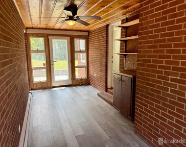 19 South Drive - Photo Thumbnail 23