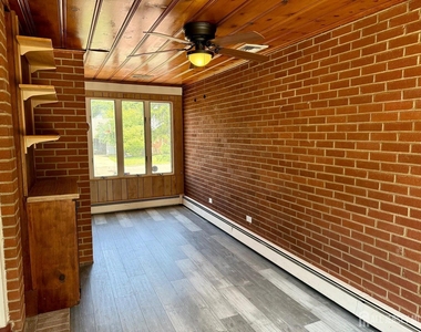 19 South Drive - Photo Thumbnail 22