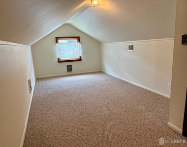 19 South Drive - Photo Thumbnail 21