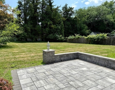19 South Drive - Photo Thumbnail 26