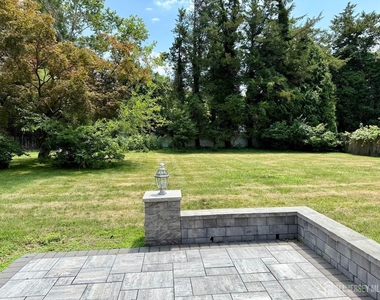 19 South Drive - Photo Thumbnail 27