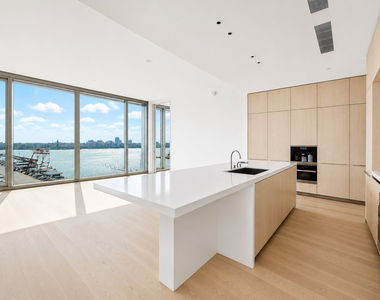 160 Leroy Street - Photo Thumbnail 2