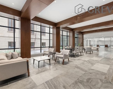 230 E 20th Street - Photo Thumbnail 8