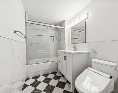 333 E 119th Street - Photo Thumbnail 6