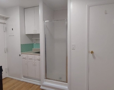 146 Sullivan Street - Photo Thumbnail 5
