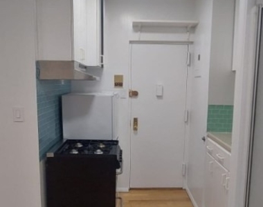 146 Sullivan Street - Photo Thumbnail 6