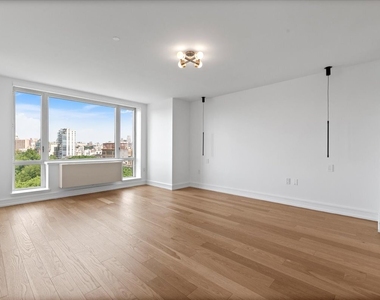 1280 Fifth Avenue - Photo Thumbnail 11