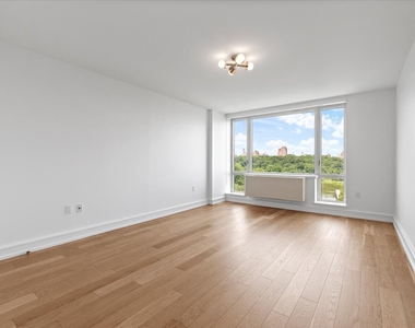 1280 Fifth Avenue - Photo Thumbnail 17