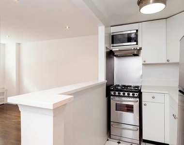 27 W 16th Street - Photo Thumbnail 1