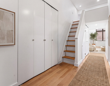372 5th Avenue - Photo Thumbnail 3