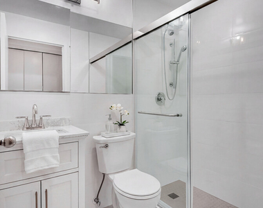 372 5th Avenue - Photo Thumbnail 4
