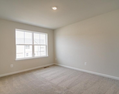1350 Red Clover Lane - Photo Thumbnail 19