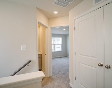 1350 Red Clover Lane - Photo Thumbnail 18