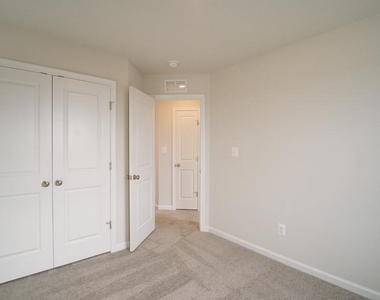1350 Red Clover Lane - Photo Thumbnail 27