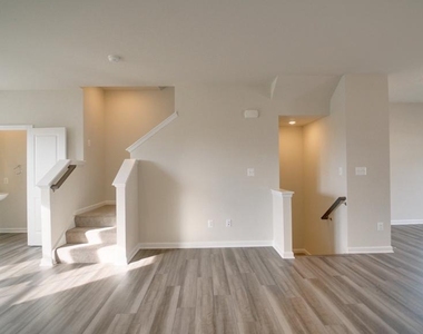 1350 Red Clover Lane - Photo Thumbnail 9