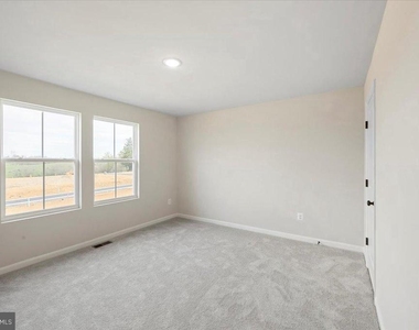 181 Perdiz Rd - Photo Thumbnail 7