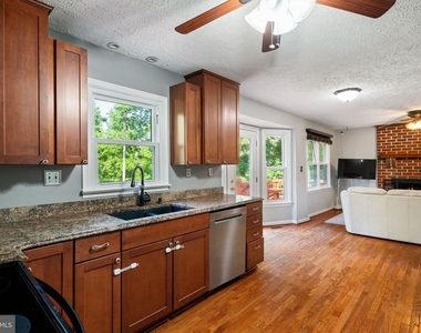 127 Pilgrim Cove - Photo Thumbnail 9