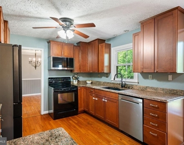 127 Pilgrim Cove - Photo Thumbnail 8