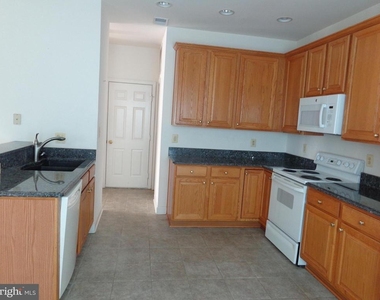 14574 Crown Hollow Court - Photo Thumbnail 5