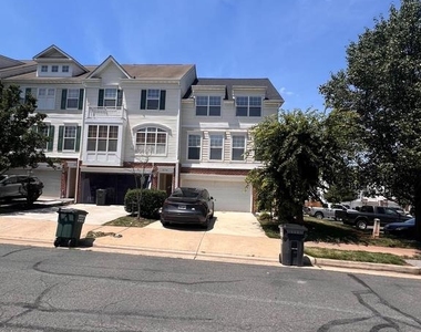 8234 Glade Bank Drive - Photo Thumbnail 21
