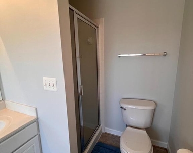 8234 Glade Bank Drive - Photo Thumbnail 12