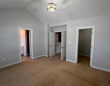 8234 Glade Bank Drive - Photo Thumbnail 10