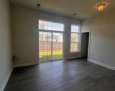 8234 Glade Bank Drive - Photo Thumbnail 19
